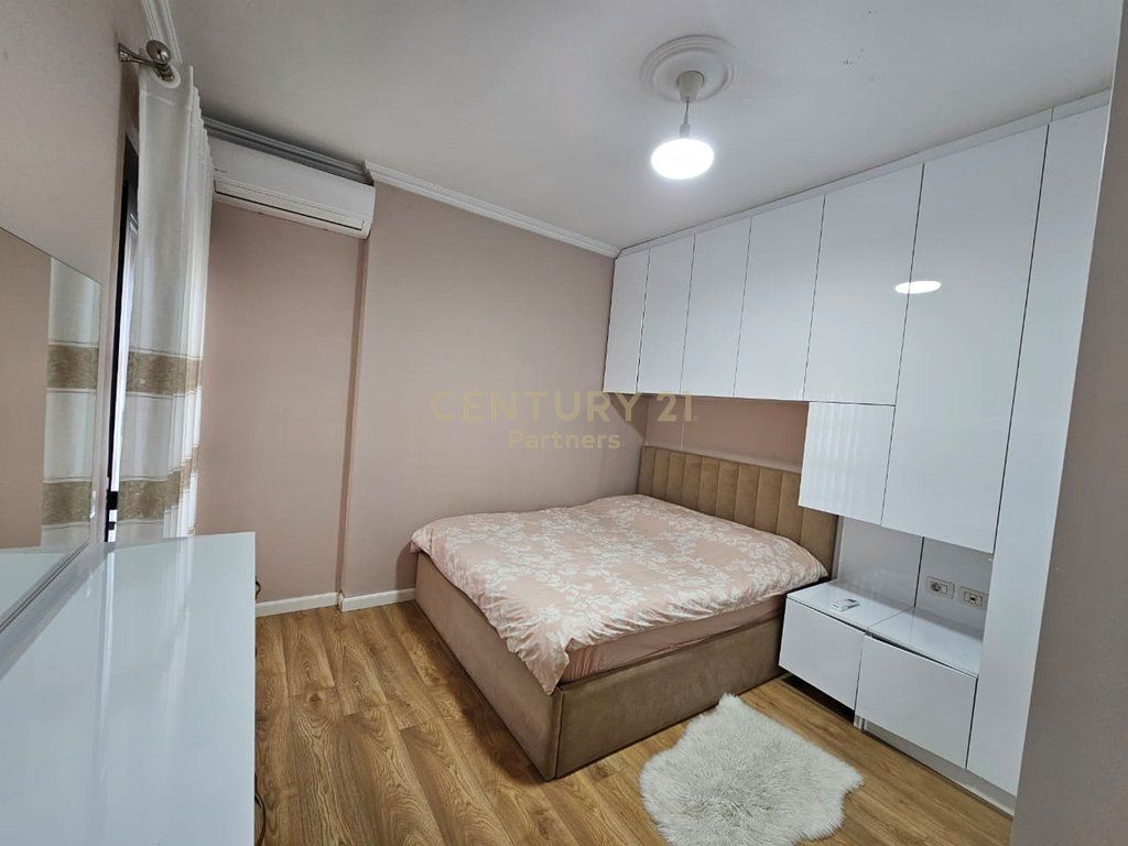 Apartament 2+1 me qira në zonën Globe – pallat i ri