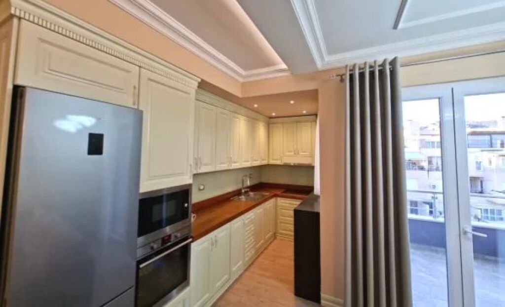 Jepet Me Qira : Apartament 3+1+2wc &amp; 1 BLLK (📍Liqeni I Thate/ Kompleksi Belleview  ) ✨️ E mobiluar / 100% e re  🔥🔥 1000€/Muaj