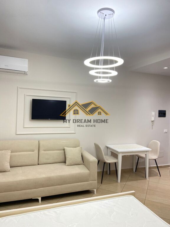 SHITET GARSONIERE NE PLAZH DURRES !