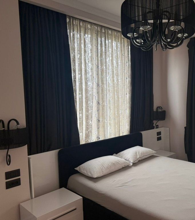 AFFITTASI APPARTAMENTO 4+1+2+ POSTO AUTO A PARK GATE TIRANA, VICINO AIR ALBANIA