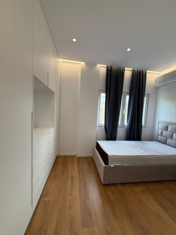 Apartament modern 3+1 me qera ne Babrru