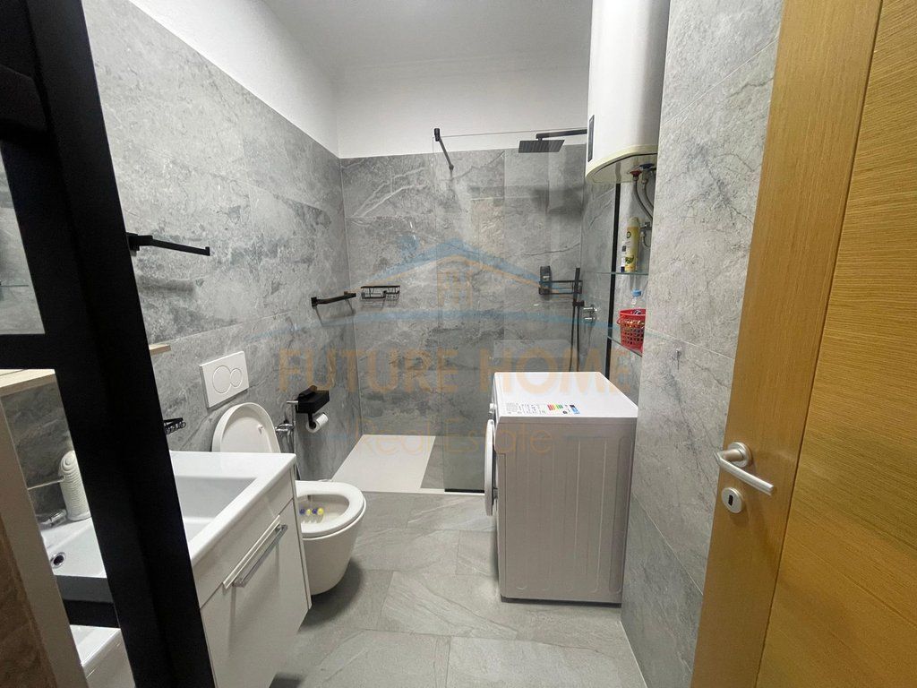 Qera, Apartament 3+1+2 Liqeni i Thate prane Radisonit