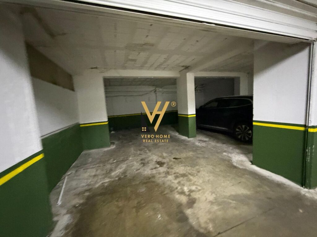 JEPET LAVAZH-PARKING ME QERA TE RRUGA E KAVAJES 1.600 EURO