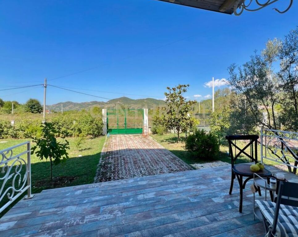 ✨ Okazion – Vilë moderne me 6 dhoma, 1 000 m² truall