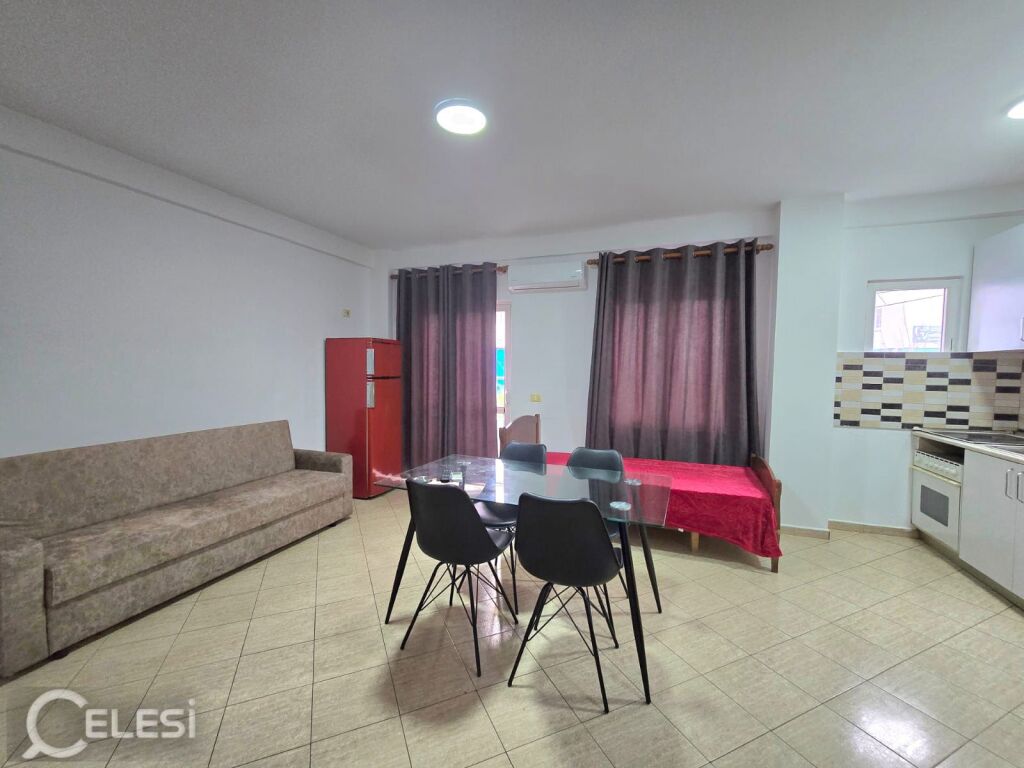 Appartamento 1+1+1 Balcone In Affitto