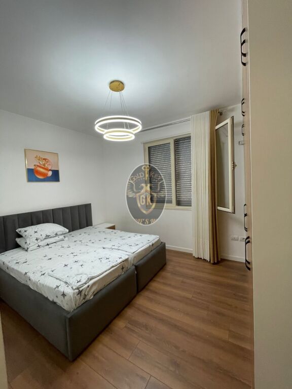 🏡 APARTAMENT ME QERA 2+1 RRUGA E PORTIT DURRES