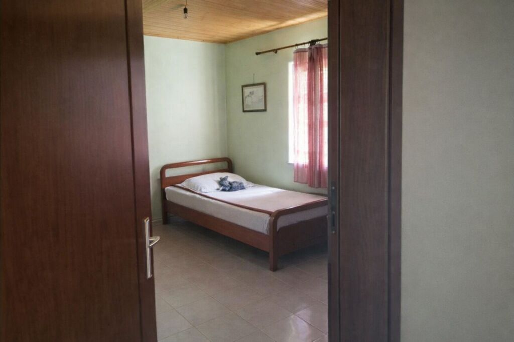 Shitet vile 2 kateshe afer shkolles Bajram Curri Tirane (ID 4141002)
