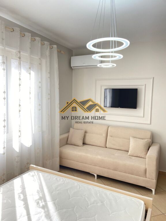 SHITET GARSONIERE NE PLAZH DURRES !