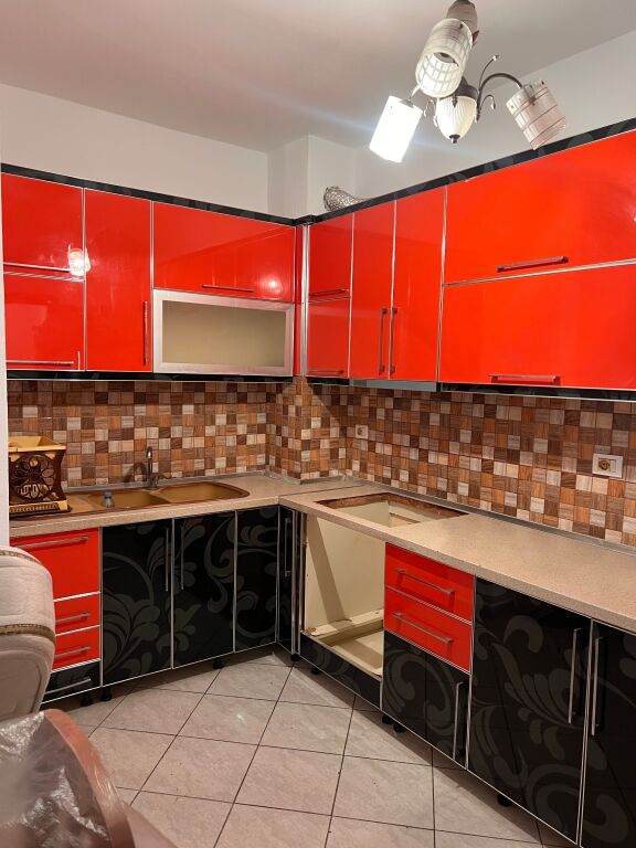 Jepet me qira 2+1+1 Bosh Yzberisht 400 mije leke