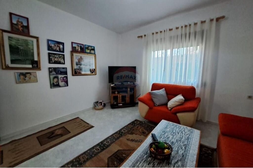🏡 SHTËPI PRIVATE PËR SHITJE – KARBASH, VLORË