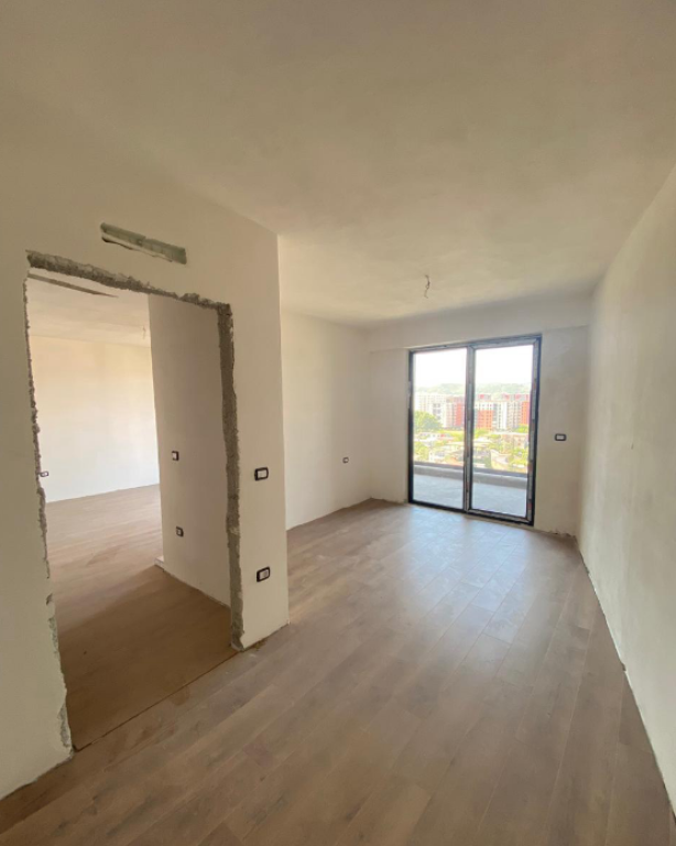 Apartament 2+1 ne shitje Ish Fusha e Aviacionit Tirane