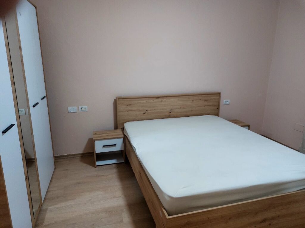 Jepet Me Qera Apartament 2+1+1 Ballkon