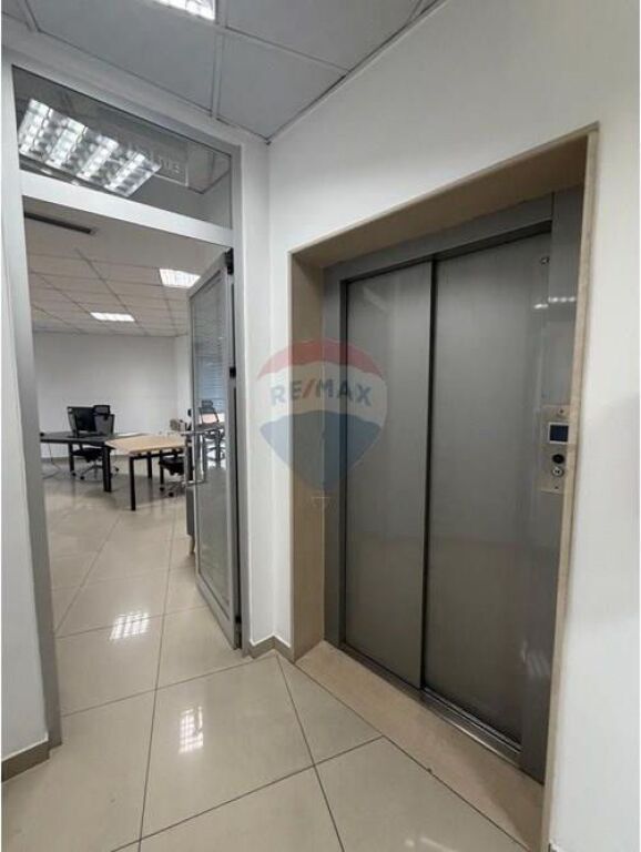 Ufficio in affitto Selvia ! 2400€