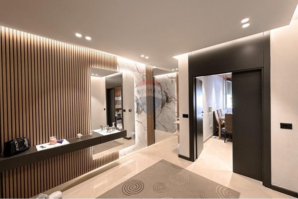 APARTAMENT 3+1 PER SHITJE ME PAMJE NGA KOPSHTI BOTANIK