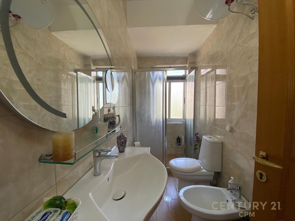 JEPET ME QERA APARTAMENT 2+1 ME DEPO TEK STADIUMI DINAMO