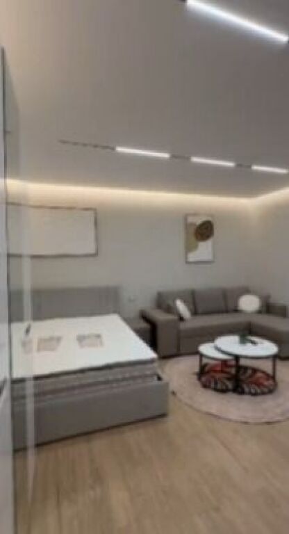 Shitje | Garsoniere | Rruga e Barrikadave | 110000 €