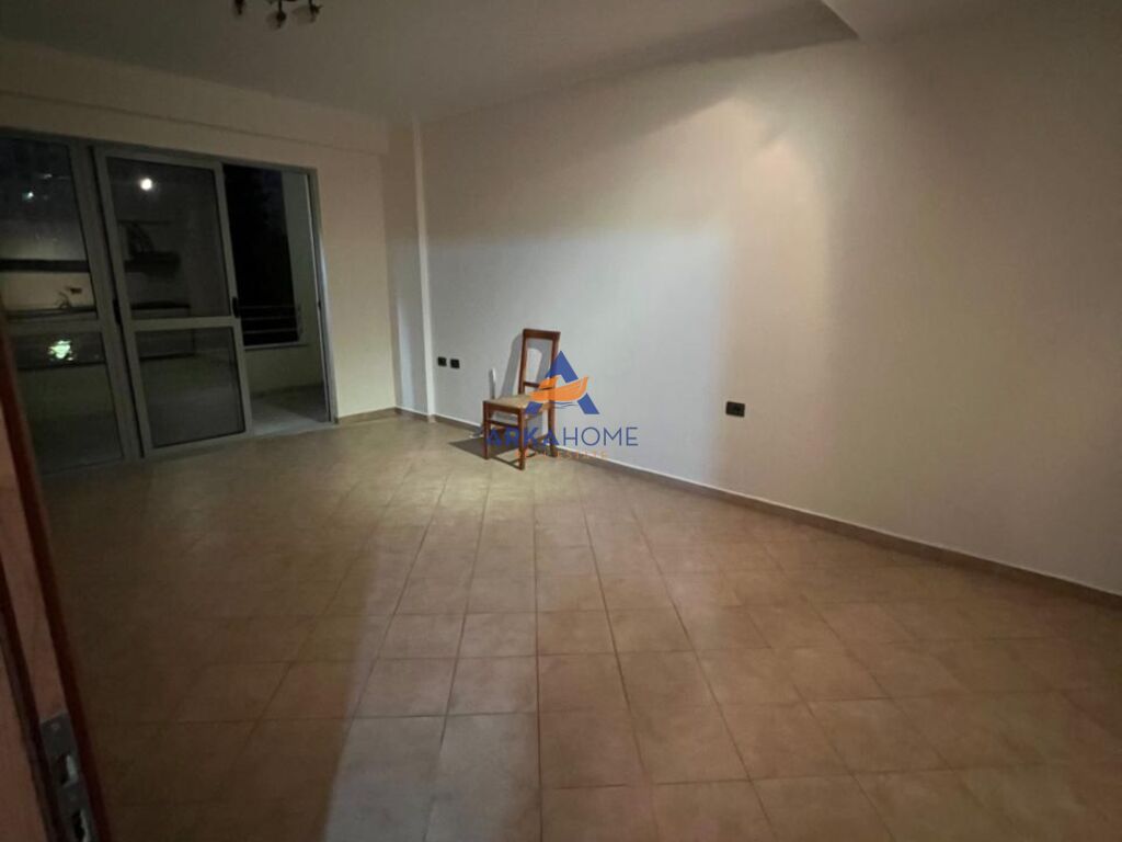 IN VENDITA APPARTAMENTO 2+1+BALCONI"VIA THESARI, FRESK" 150.000 EURO