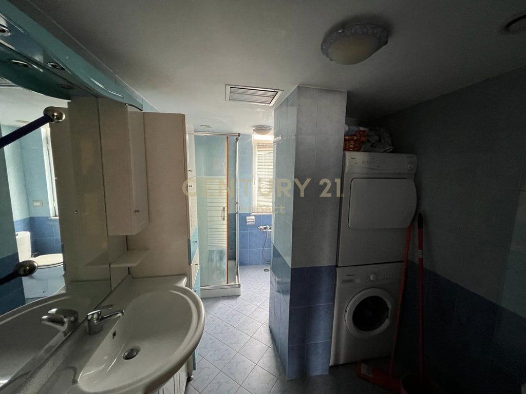 SHITET SUPER DUPLEX ME VERANDE TEK KODRA E DIELLIT