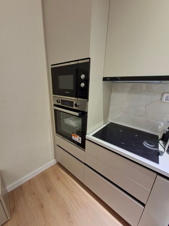 APARTAMENT 1+1 ME QIRA PERBALLE EKSPOZITES