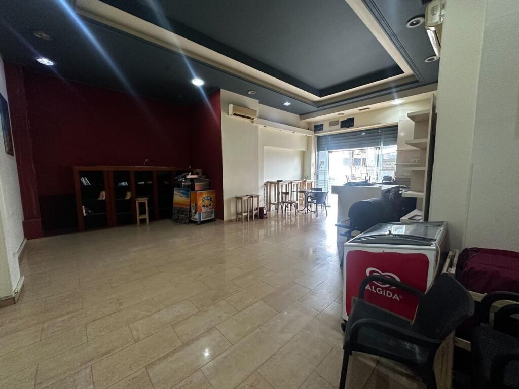 FOR RENT 700 € – BAR IN VLORË NEAR KFC
