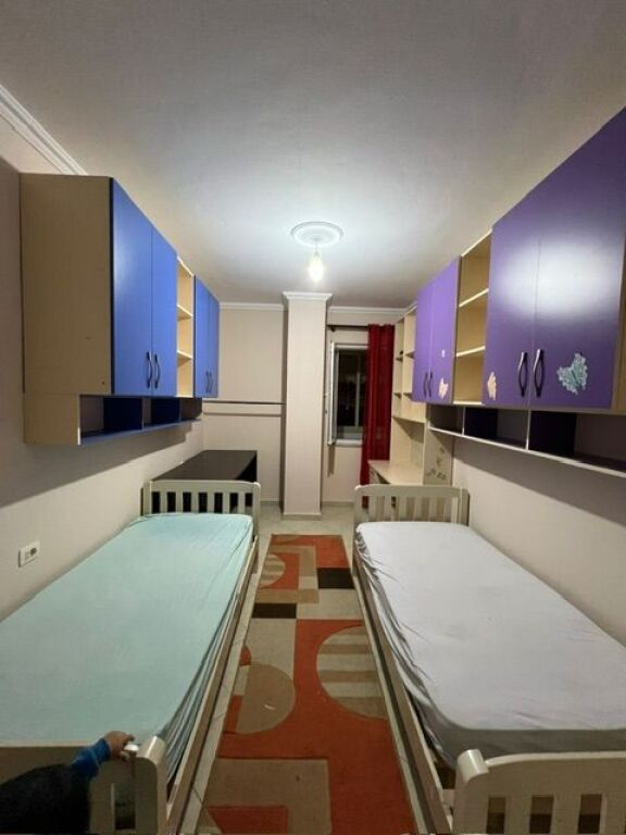 Appartamento 2+1 a Yzberisht con 400€