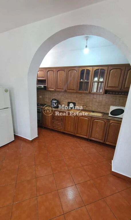 Rent | Private house 2 + 1 | Jordan Misja Street | 350 €/month