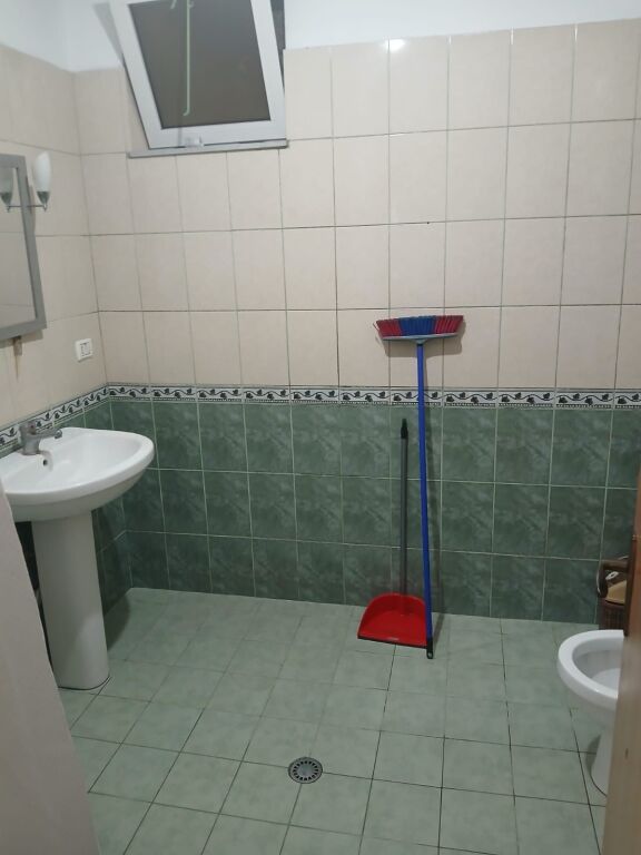 2+1,i mobiluar te welli ne astir,cmimi 500 mije leke