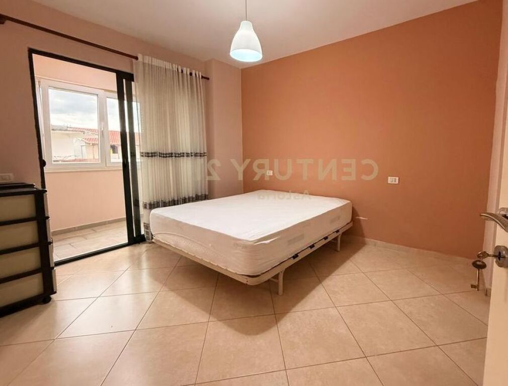 Jepet me qera 2+1+2 ne Astir