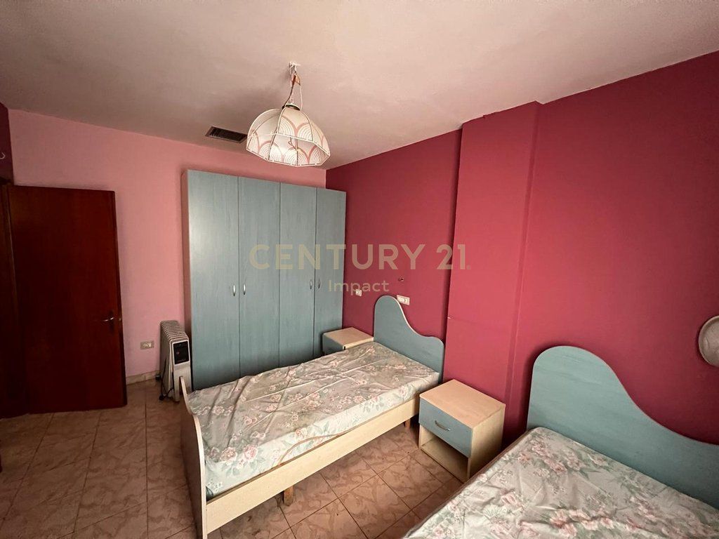 SHITET SUPER DUPLEX ME VERANDE TEK KODRA E DIELLIT