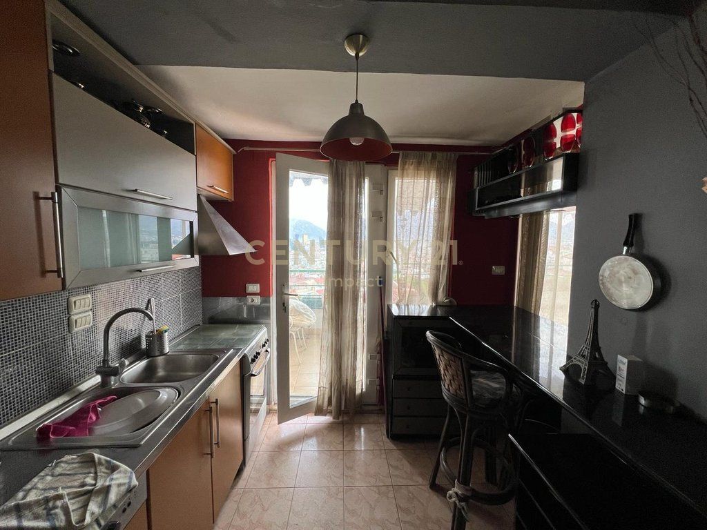 SHITET SUPER DUPLEX ME VERANDE TEK KODRA E DIELLIT