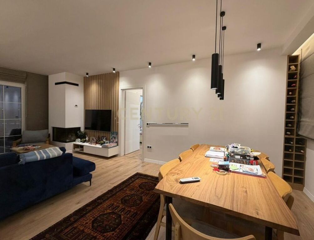 SHKOZE, VENDIAMO PENTHOUSE 3+1+2 CON VERANDA