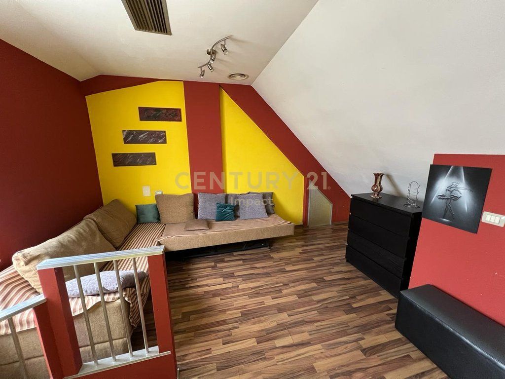 SHITET SUPER DUPLEX ME VERANDE TEK KODRA E DIELLIT