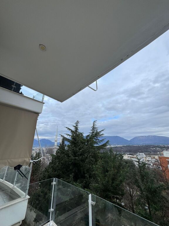 Jepet me qera 2+supermobilim pamje nga liqeni 1450 eu Kopshti zologjik