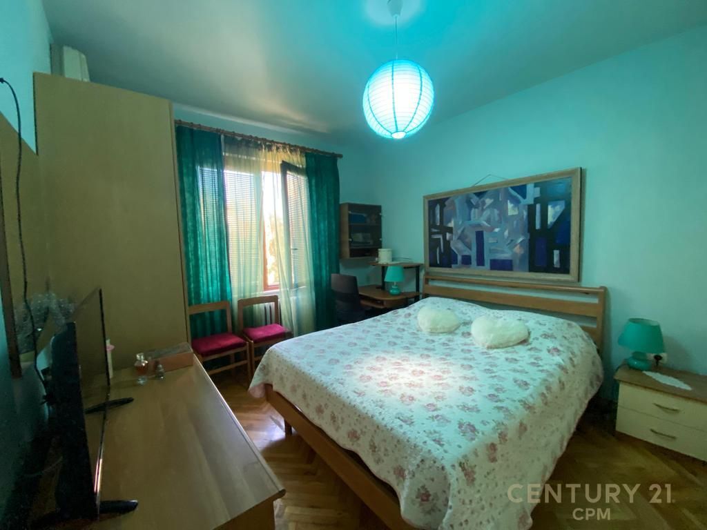 JEPET ME QERA APARTAMENT 2+1 ME DEPO TEK STADIUMI DINAMO