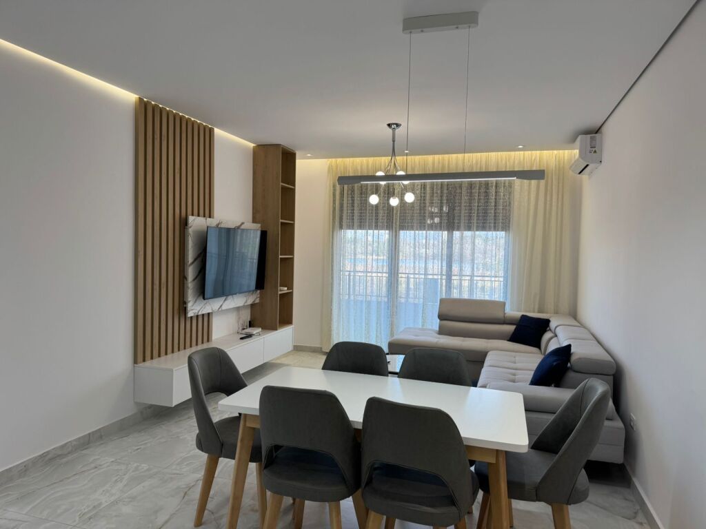 Apartment 1+1, in Petville dry lake, 900 euros with parking