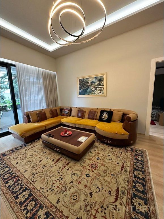 Apartament 3+1 Shitje në Liqeni i Thatë! 320,000 €