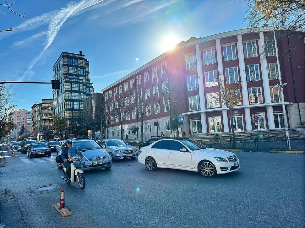 Dyqan kati 0 me qera Coin📍rr Elbasanit