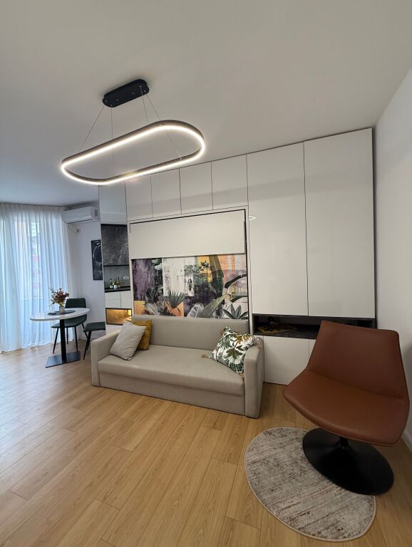 🏠MONOLOCALE IN VENDITA 📍Sopraelevata del Comune Via Rrapo Hekali 🏢4° piano, con ascensore 📐Sup. 31m2 Netto, 36m2 Lordo 💶 Prezzo: 82.000€