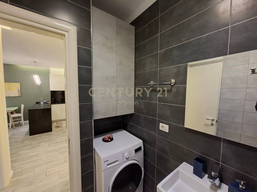 APARTMENT 2+1+2 FOR SALE AT RESTAURANT TRADITA IN SHKODER