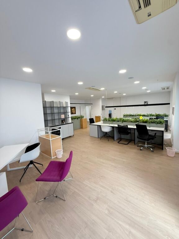 UFFICIO IN AFFITTO PRESSO IL COMPLESSO DELIJORGJI