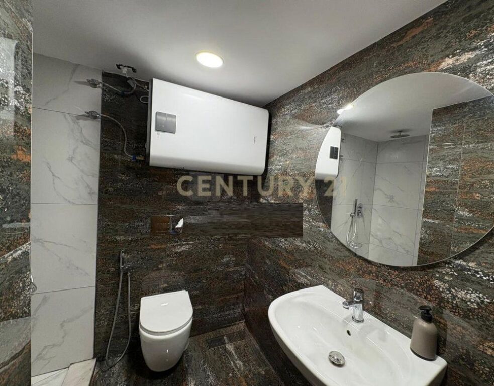 JEPET ME QIRA APARTAMENT 2+1 – ISH FUSHA E AVIACIONIT!