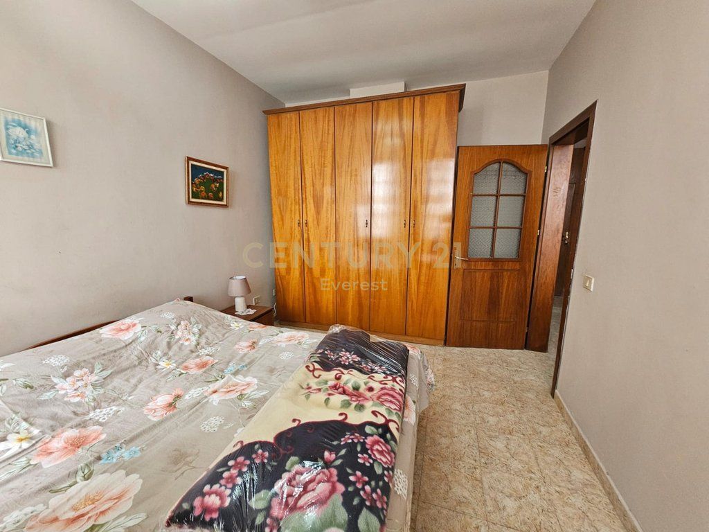 AFFITTASI APPARTAMENTO 2+1 PRESSO LA VIA KAVAJES