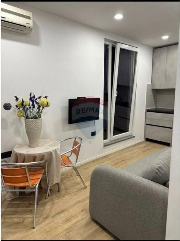 Studio per qira tek Tregu Elektrik!