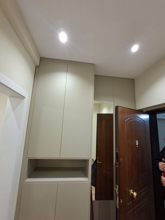 APARTAMENT 1+1 ME QIRA PERBALLE EKSPOZITES