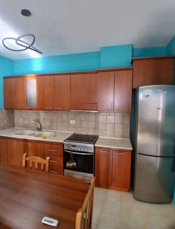 2+1,i mobiluar te welli ne astir,cmimi 500 mije leke