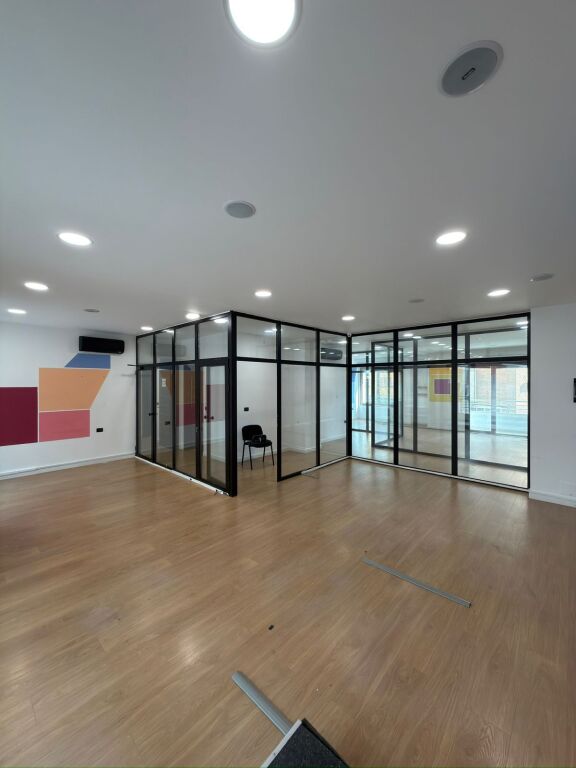 🏢 Spazio Ufficio in Affitto – Delijorgji