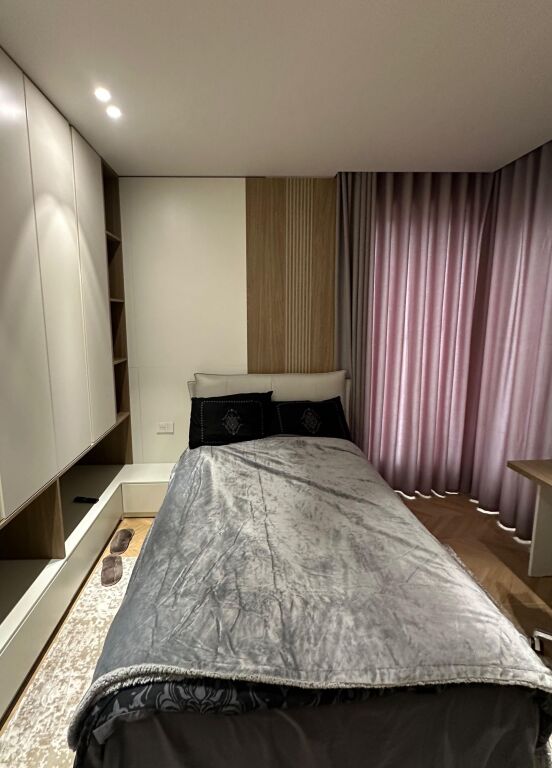 Vilë Rezidenciale – Vile Roses, Farkë