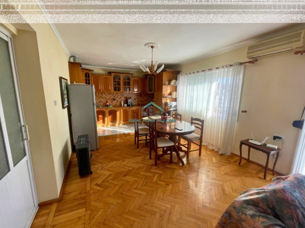 Apartament 2+1 Shitet – Rruga E Re, Vlore.