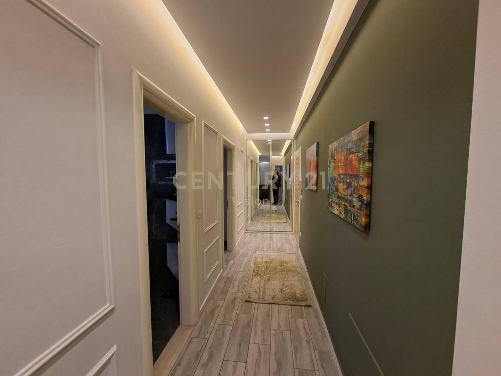 APARTMENT 2+1+2 FOR SALE AT RESTAURANT TRADITA IN SHKODER