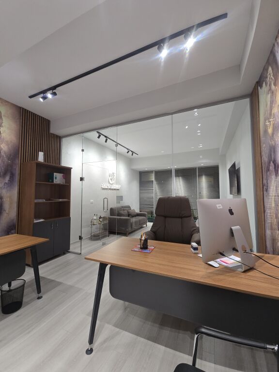 Ufficio arredato in affitto vicino allo Stadio Dinamo